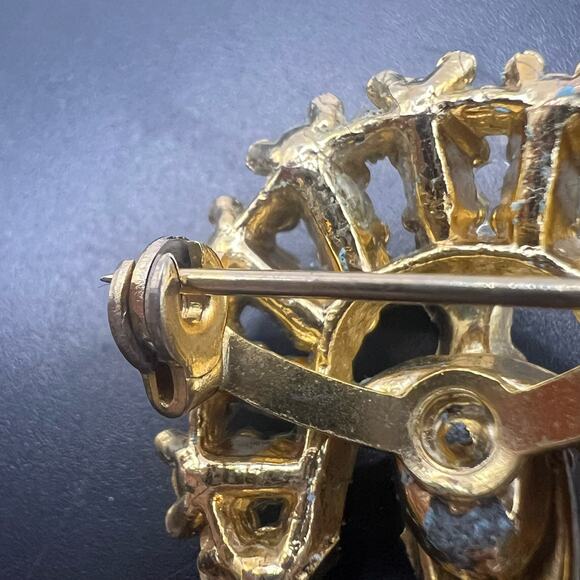 Vintage Cubic Zirconia Multicolored Peacock Brooch Gold Tone Holiday Jewelry - Picture 4 of 7